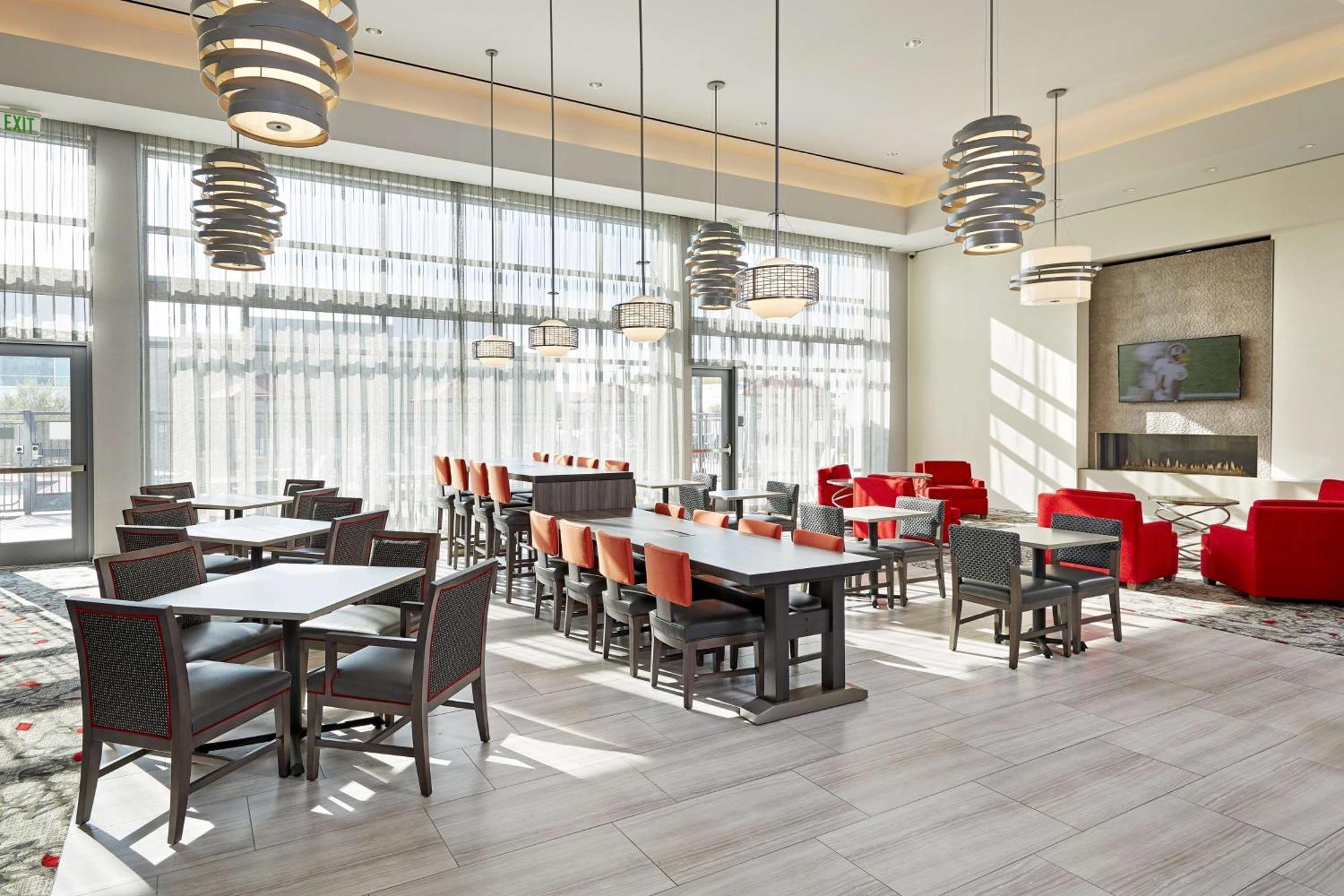 Hampton Inn Long Beach Airport, Ca Bagian luar foto